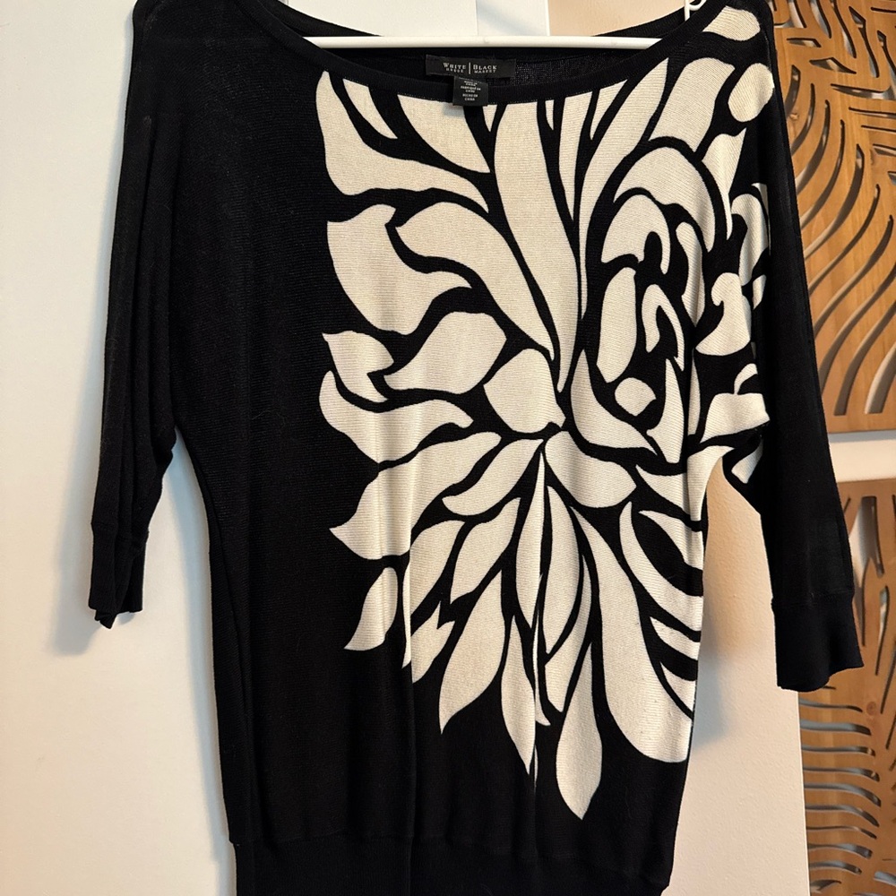 White House Black Market Black Flower Boatneck Sweater Size XS Great Condition